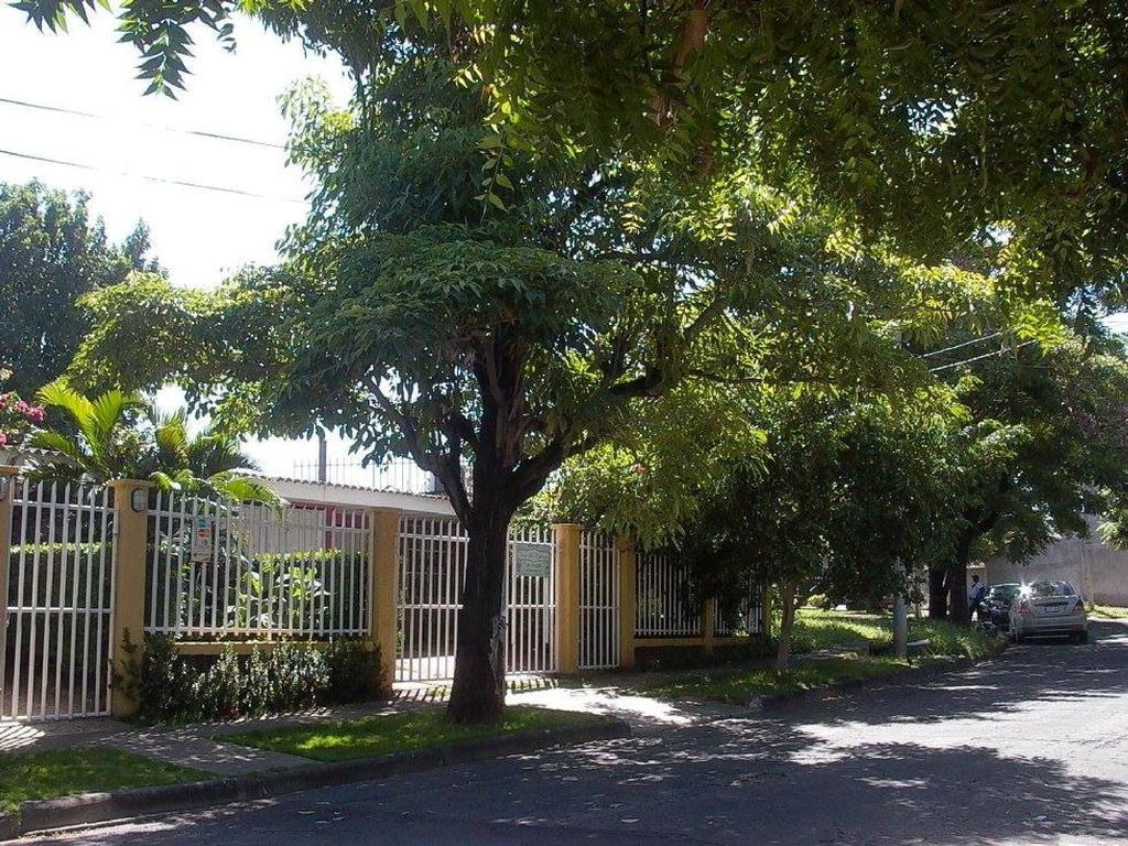 Hostal Casa Los Espinoza Managua Exteriör bild