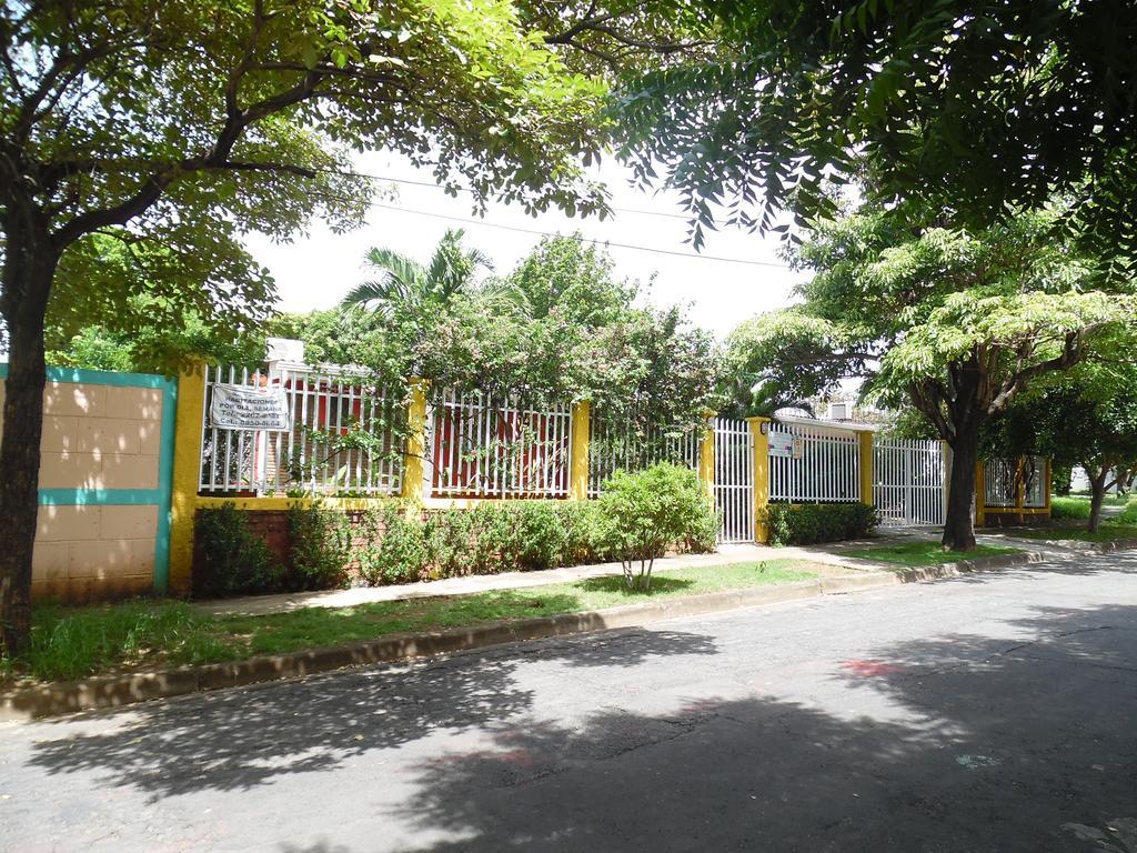 Hostal Casa Los Espinoza Managua Exteriör bild