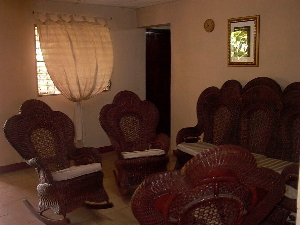 Hostal Casa Los Espinoza Managua Exteriör bild