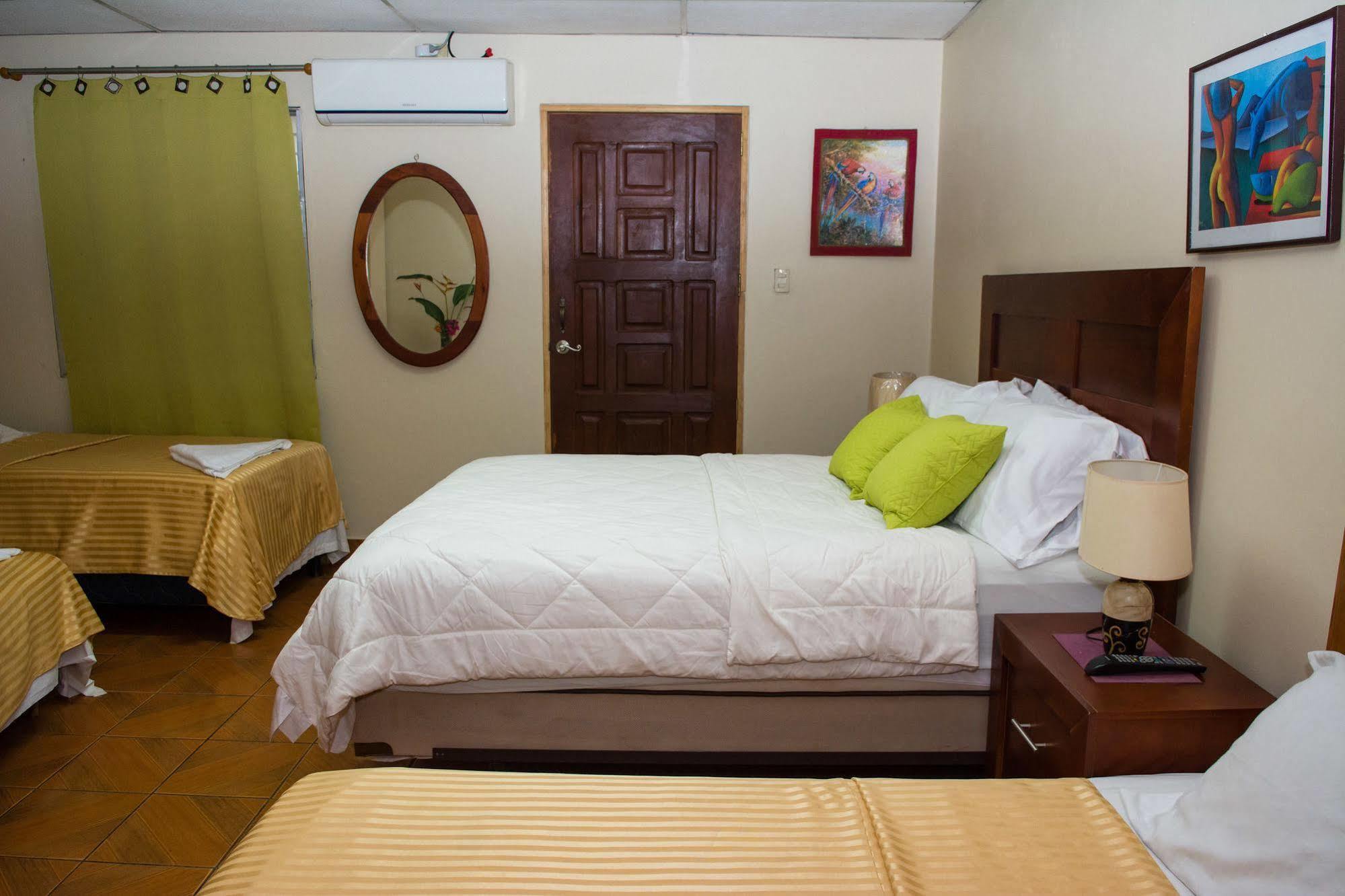 Hostal Casa Los Espinoza Managua Exteriör bild