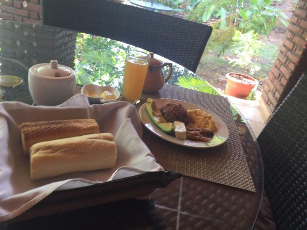 Hostal Casa Los Espinoza Managua Exteriör bild